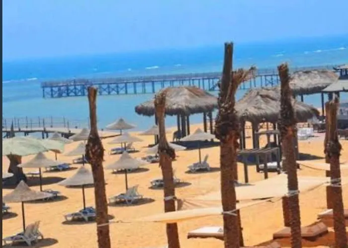 قريه بلو باي اسيا Blue Bay اكاسيا Alpesi faház